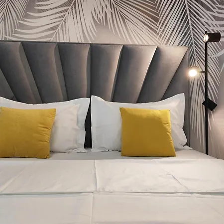 Sunset Rebreanu * בוקרשט