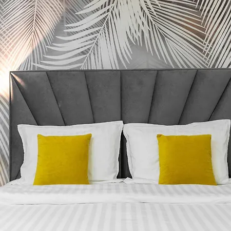 Sunset Rebreanu דירה