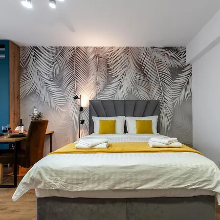 Sunset Rebreanu Bükreş