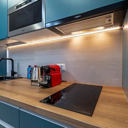 Sunset Rebreanu Апартаменты Бухарест