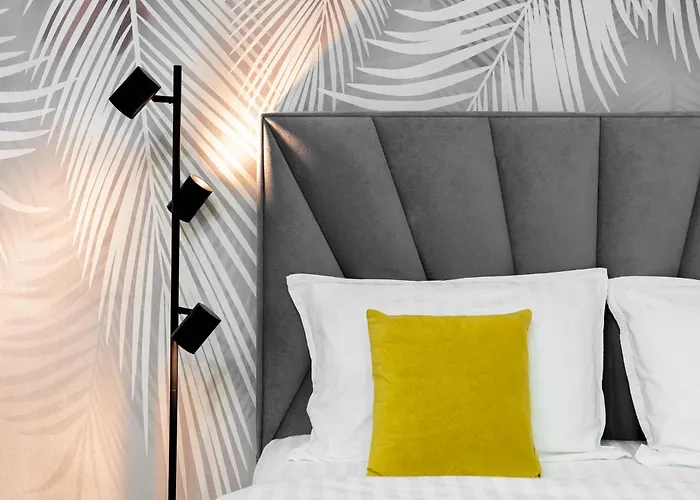 Sunset Rebreanu Апартаменти