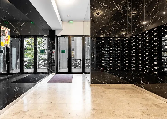 Sunset Rebreanu Bukarest