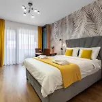 Sunset Rebreanu Apartman *